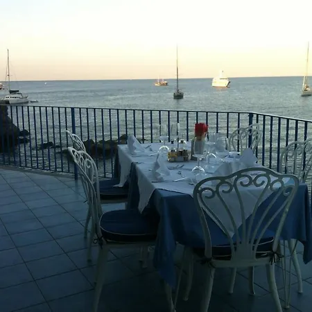 Rocce Azzurre Lipari (Isola Lipari)