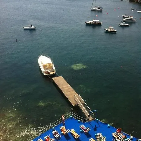 Rocce Azzurre Hotel 3*