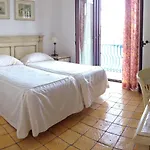 Hotel Rocce Azzurre 3*