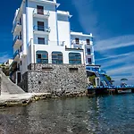 Rocce Azzurre 3*