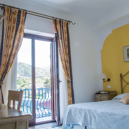 Hotel Rocce Azzurre 3*