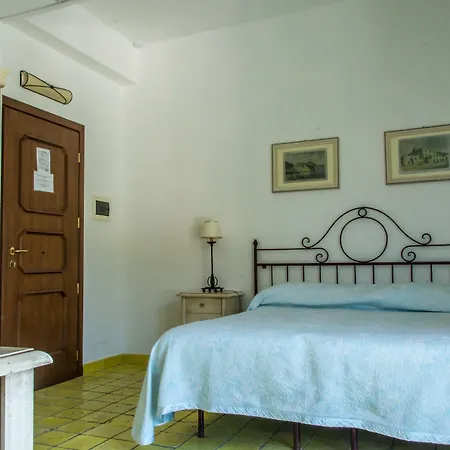 Hotel Rocce Azzurre 3*