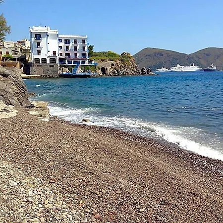 Rocce Azzurre Hotell 3*
