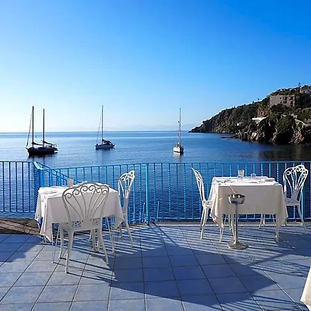 Hotell Rocce Azzurre 3*