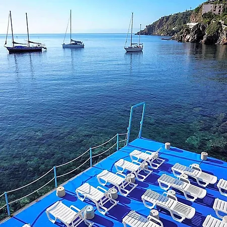 Hotell Rocce Azzurre
