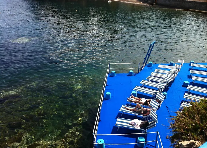 Hotel Rocce Azzurre 3*