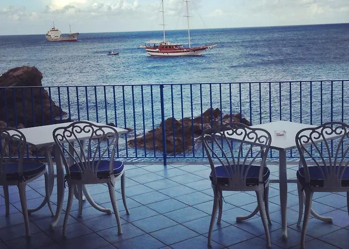 Hotel Rocce Azzurre 3*