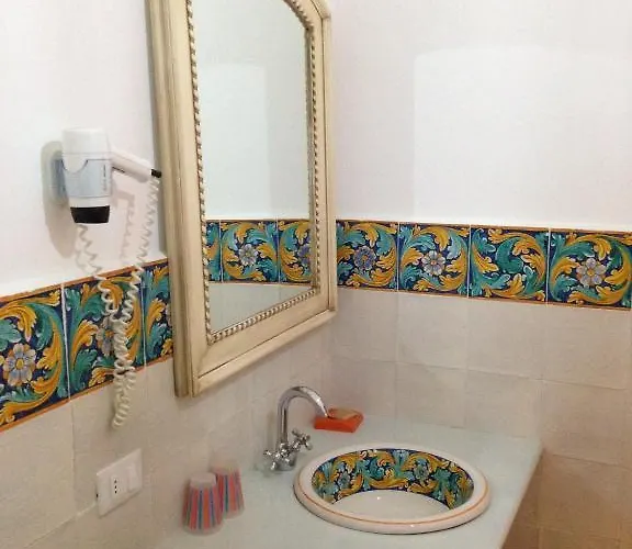 Rocce Azzurre Hotel 3*